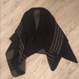 Bb Dakota Reversible Poncho